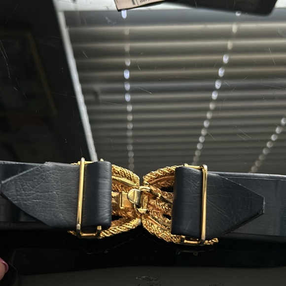 *Vintage 1970s Mimi di N Signed Gold Rope Couture Belt & Buckle - Picture 5 of 7